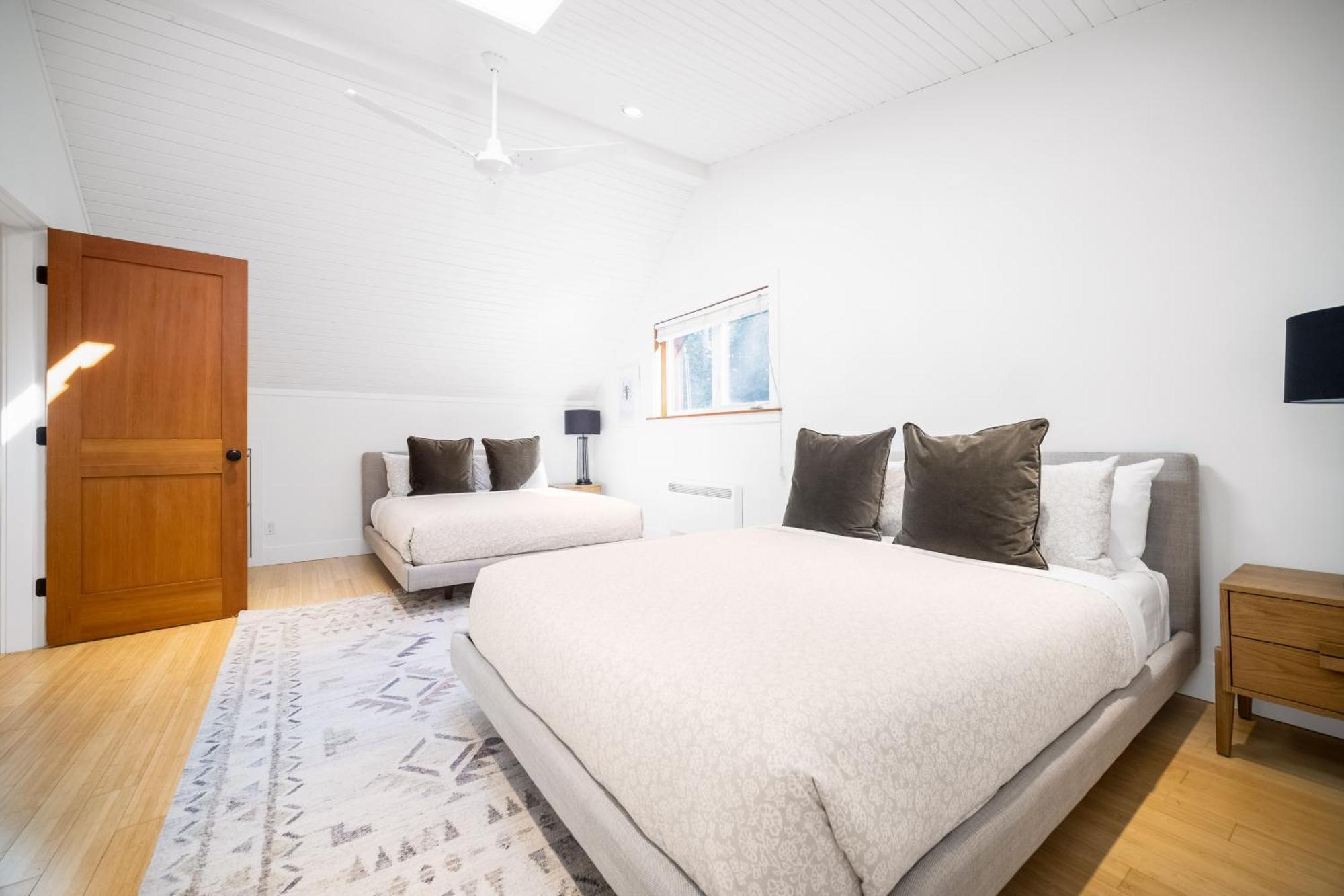 Sunwolf Riverside Cabins Brackendale Bagian luar foto