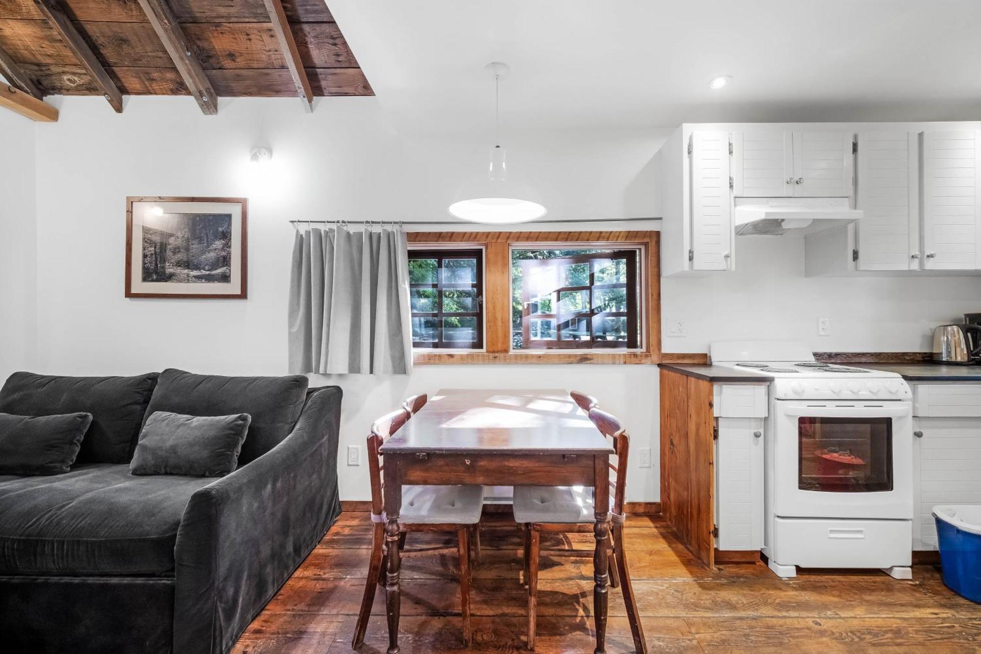 Sunwolf Riverside Cabins Brackendale Bagian luar foto
