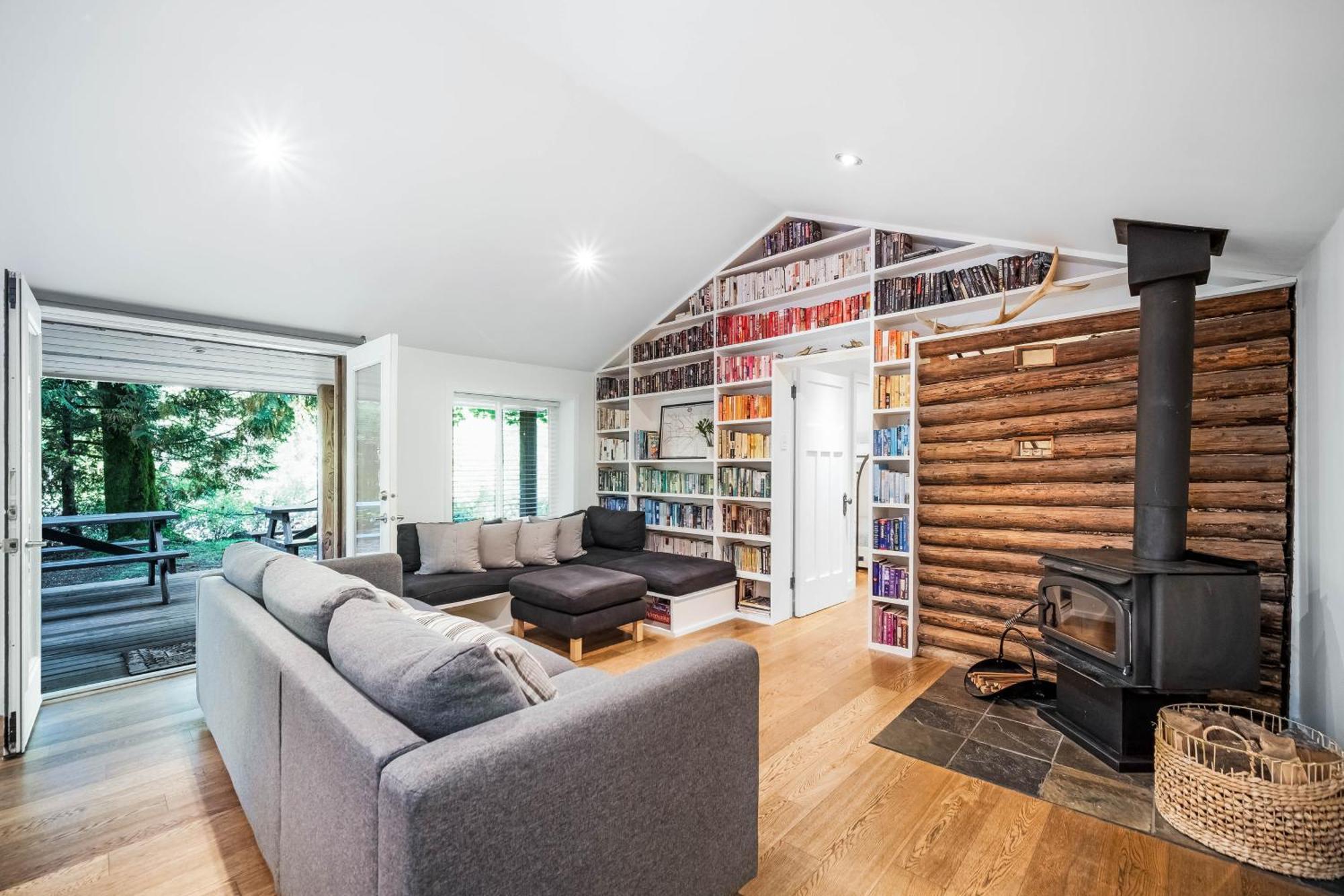 Sunwolf Riverside Cabins Brackendale Bagian luar foto